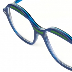 👓💎 Améliorez le style de vos lunettes en acétate de cellulose avec la résine époxy colorée ! 💎👓

#lesbinoclesparemeline #collection2023 #lunetiercreateur #opticien #opticienne #lunettesoriginales