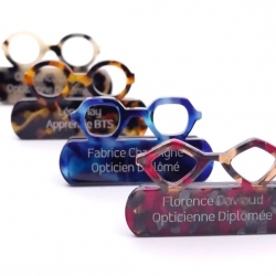 Personnalisez votre badge sur www.luceline.fr

#lesbinoclesparemeline 
#opticienne #opticienindependant #madeinmarne #madeinfrance